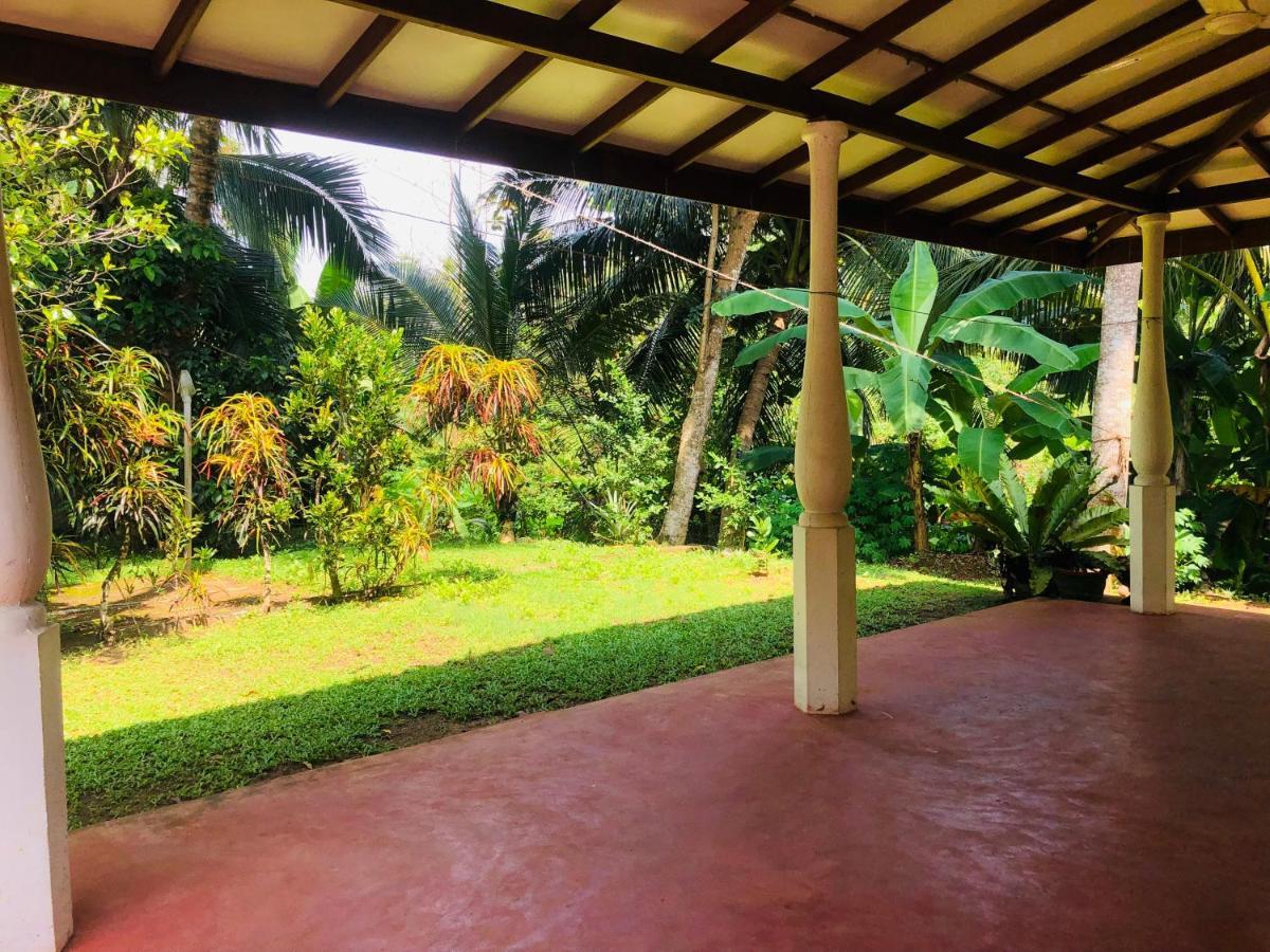 Jungle View Guesthouse Unawatuna Exterior photo