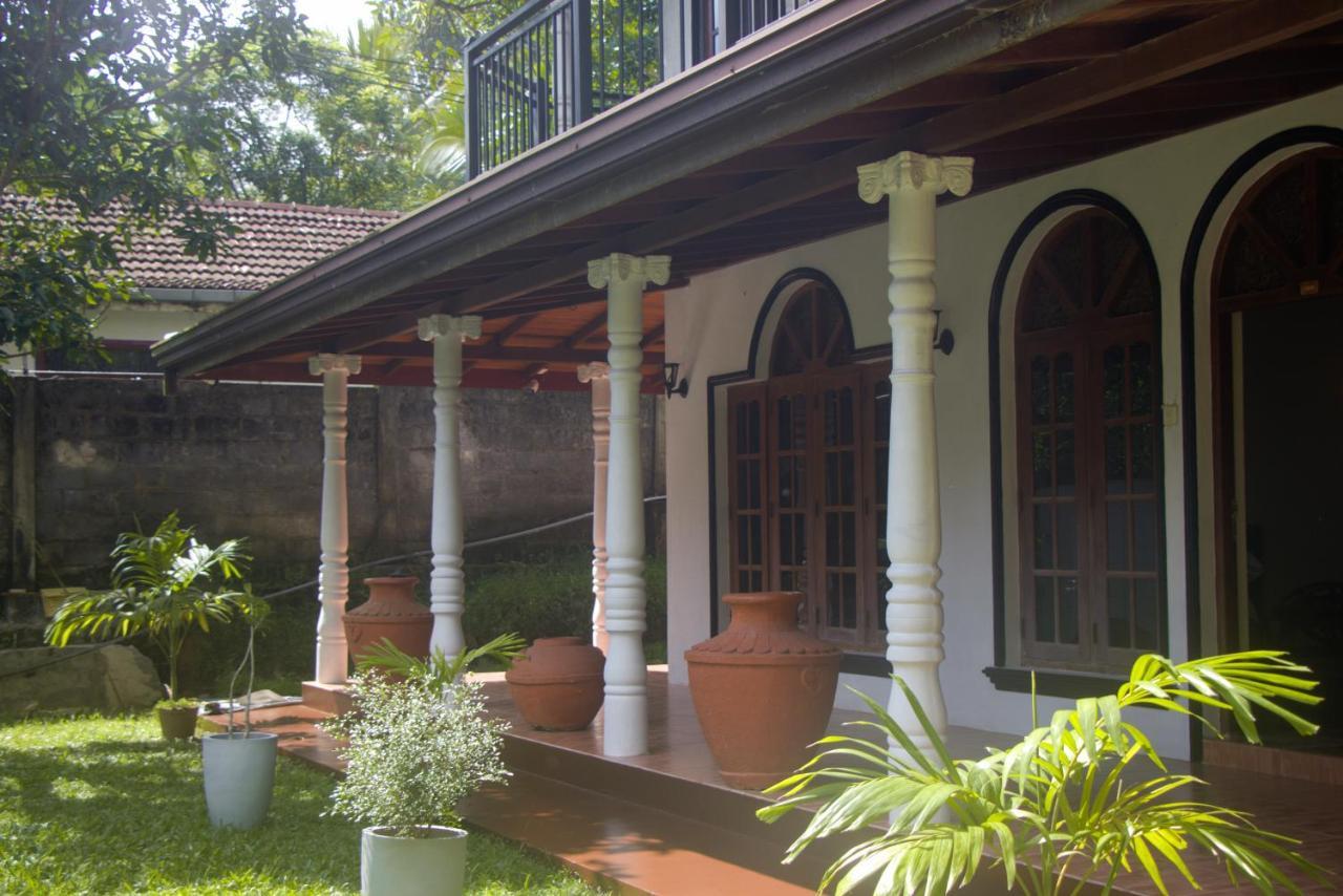 Jungle View Guesthouse Unawatuna Exterior photo