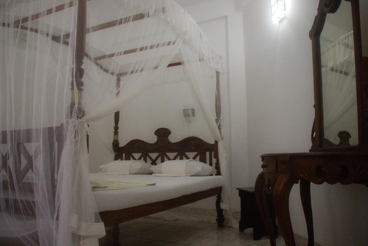 Jungle View Guesthouse Unawatuna Exterior photo